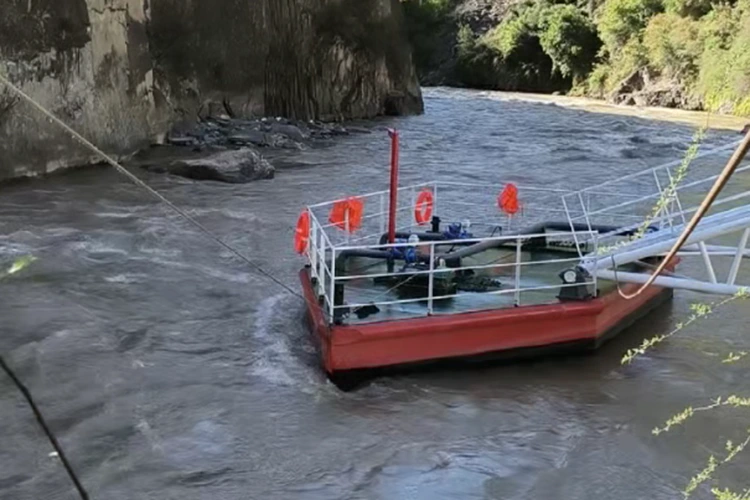 Vattenförsörjningspumpstation efter naturkatastrof